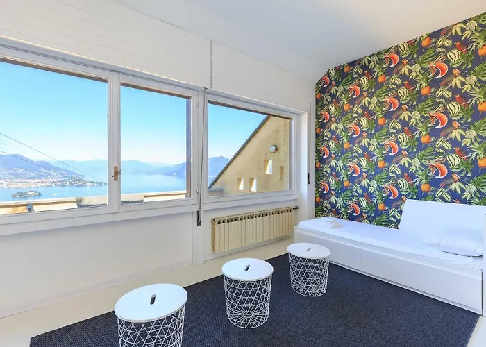 La Perla Del - * 斯特雷萨